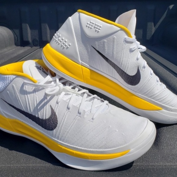 kobe unreleased shoes